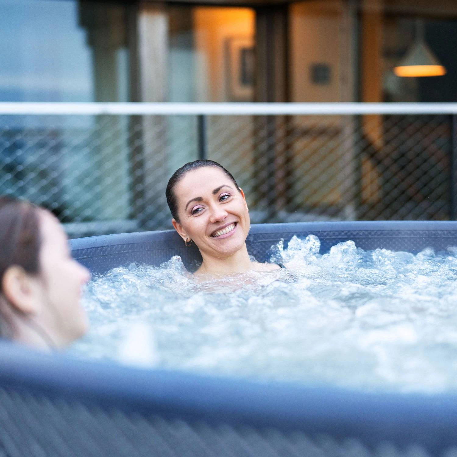 Spa Gonflable 6 Places Rond Massage Air-jets Wifi Ozonateur UVC Couvercle Tapis 4 Spa Gonflable 6 Places Rond Massage Air-jets Wifi Ozonateur UVC Couvercle Tapis – Image 2