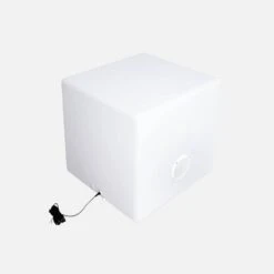 Cube Lumineux LED Avec Batterie Et Enceinte Bluetooth Intérieur/extérieur -Sweeek led40btcube 4d73ab4079ab06f250915cedbfc962b9
