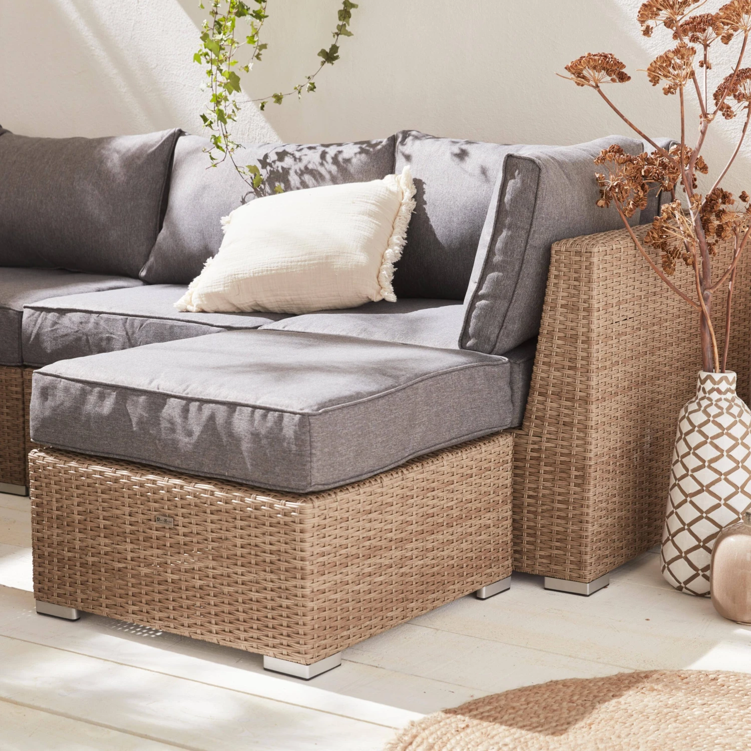 Salon De Jardin Résine Tressée Arrondie 12 à 14 Places Couleur : Beige / Gris Foncé 4 Salon De Jardin Résine Tressée Arrondie 12 à 14 Places Couleur : Beige / Gris Foncé – Image 2